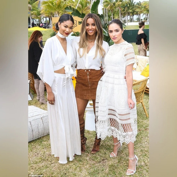 Alexis Alanna Short-Sleeve Lace Midi Dress, White in size XS - Picture 12 of 13